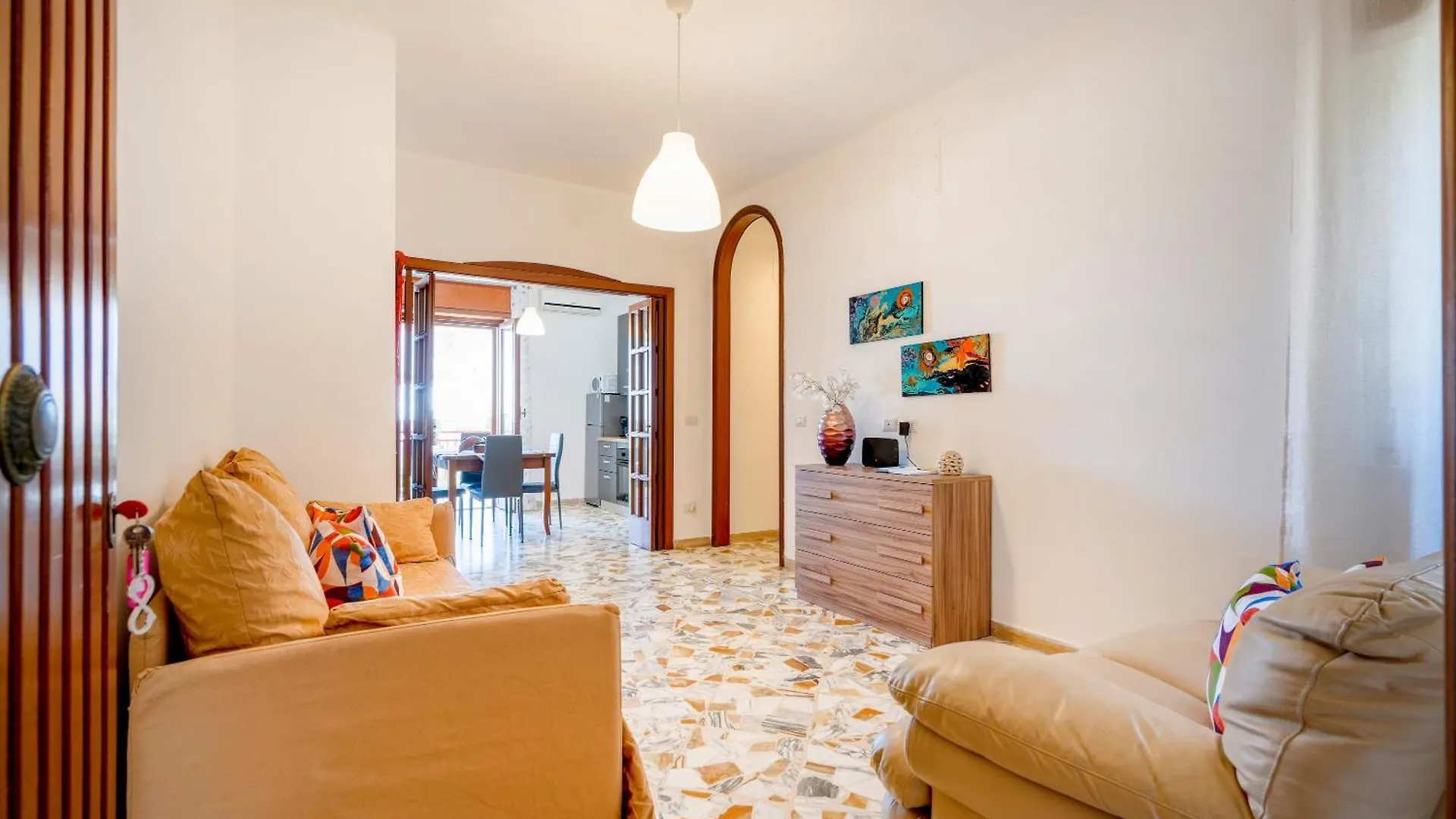 Casa - Merlino Bari Oda ve Kahvaltı