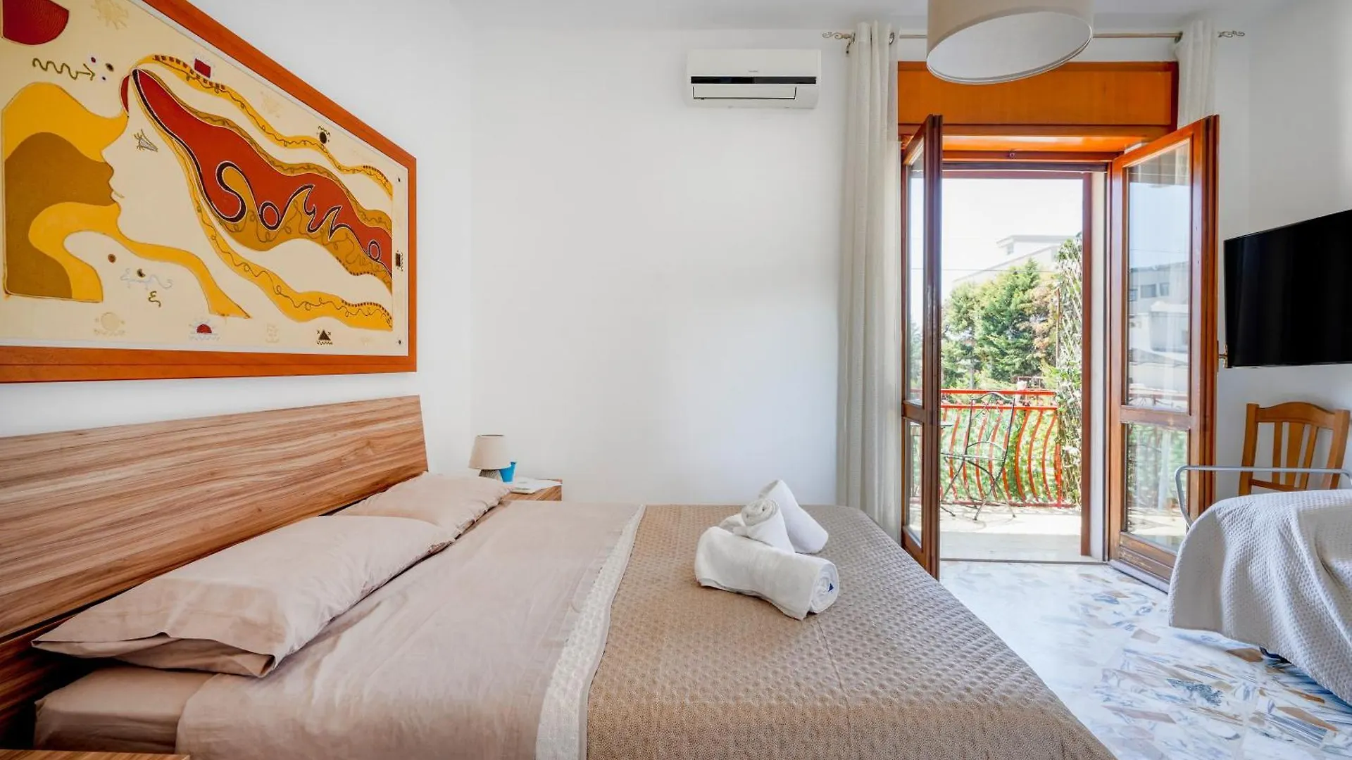 Casa - Merlino Bari 0*,  İtalya